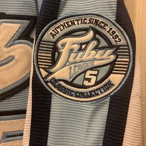 FUBU. XXL T-Shirt. Light/dark blue & white